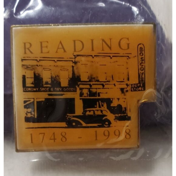 Vintage Reading 1748-1998 Commemorative Lapel Pin Gold Backing Made In USA - Picture 1 of 4